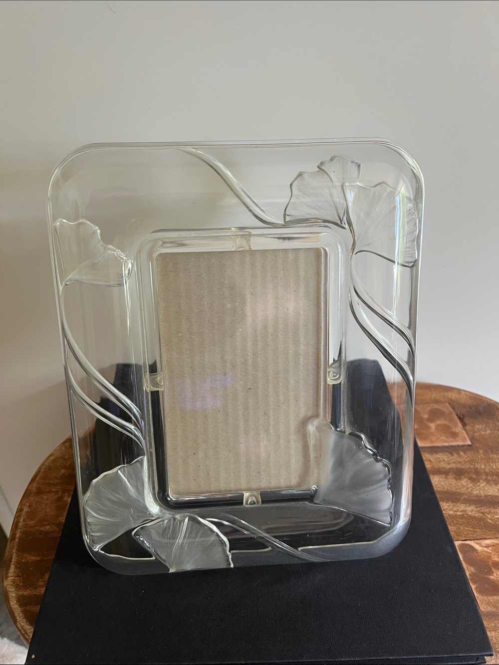Mikasa Clear Glass Floral Picture Frame
